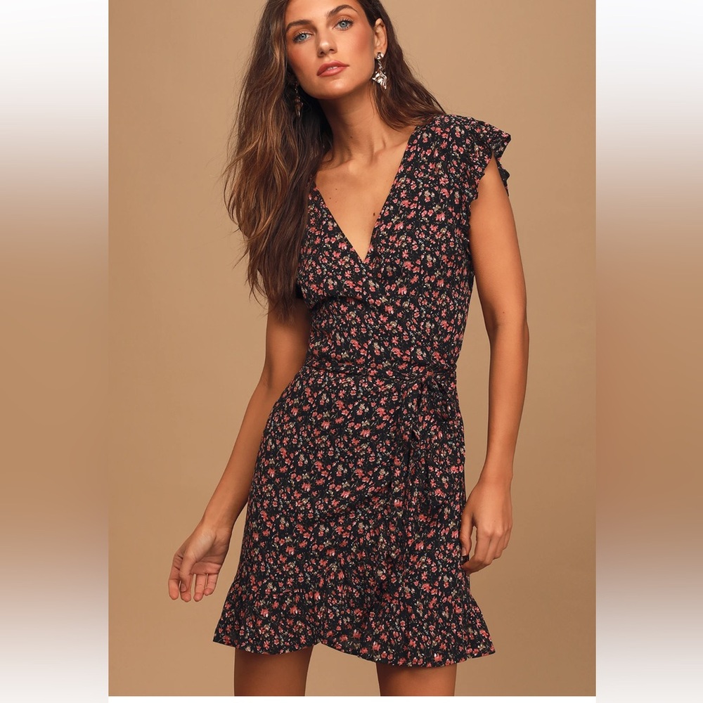 Lulus black floral wrap style dress ruffle sleeve and hem